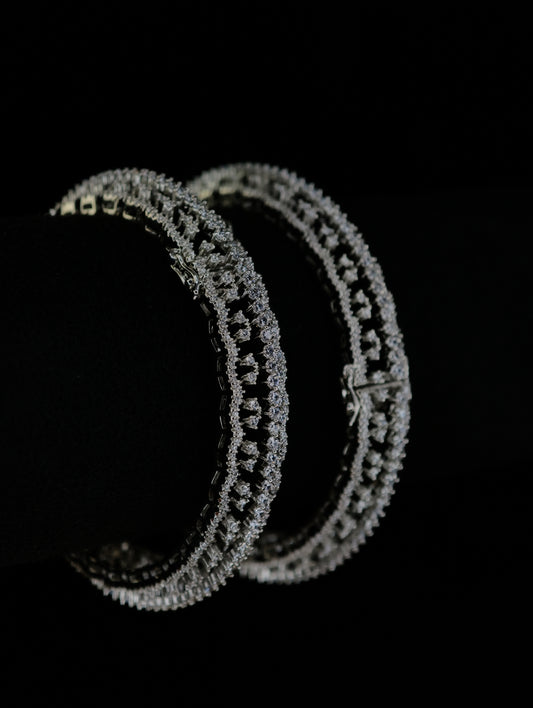 Zircon Bangle 17