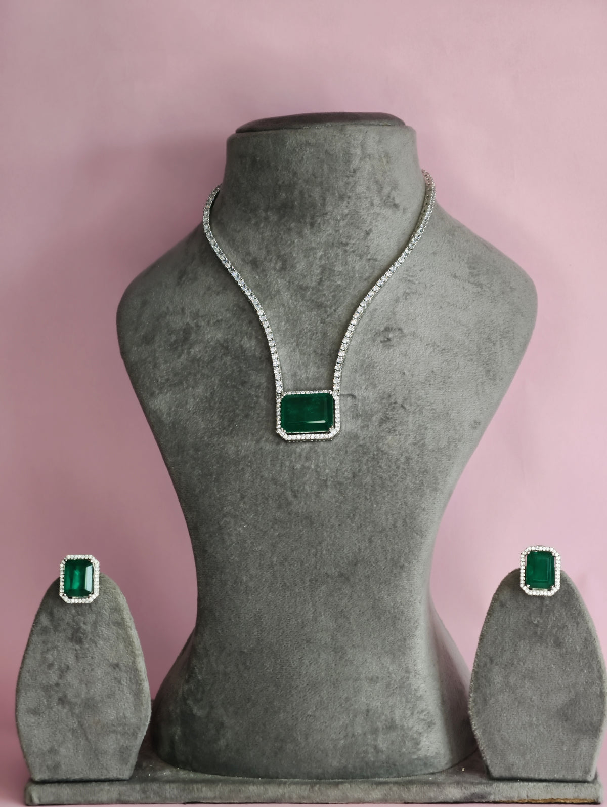 Mini Solitaire Emerald Pendant Necklace