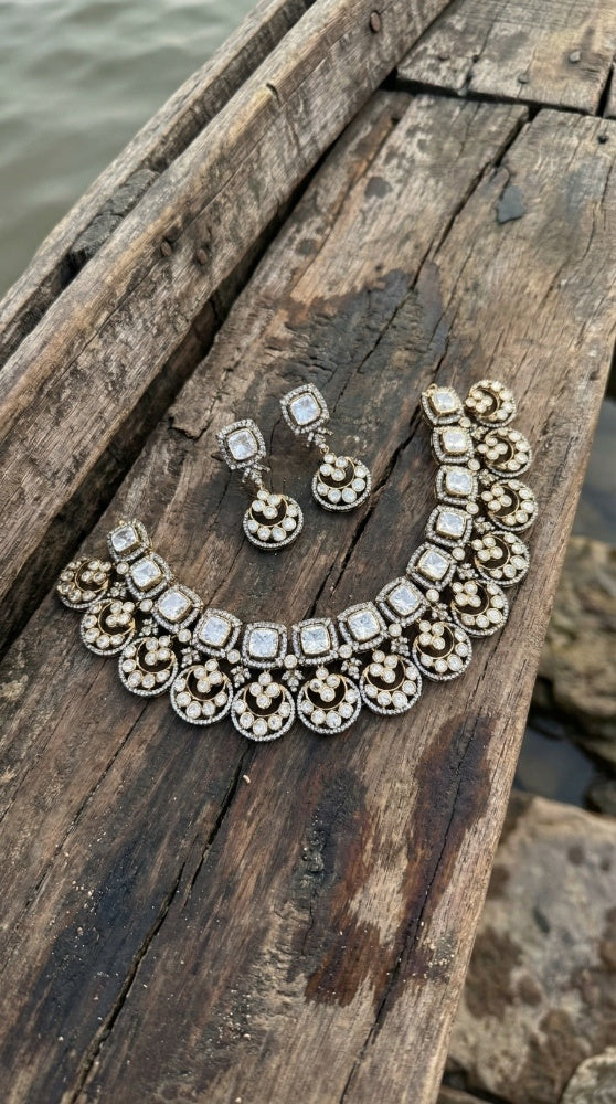 Moissanite Delicate 28