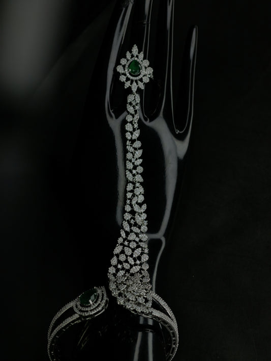 Hand Cuff ( Diamond 03 )
