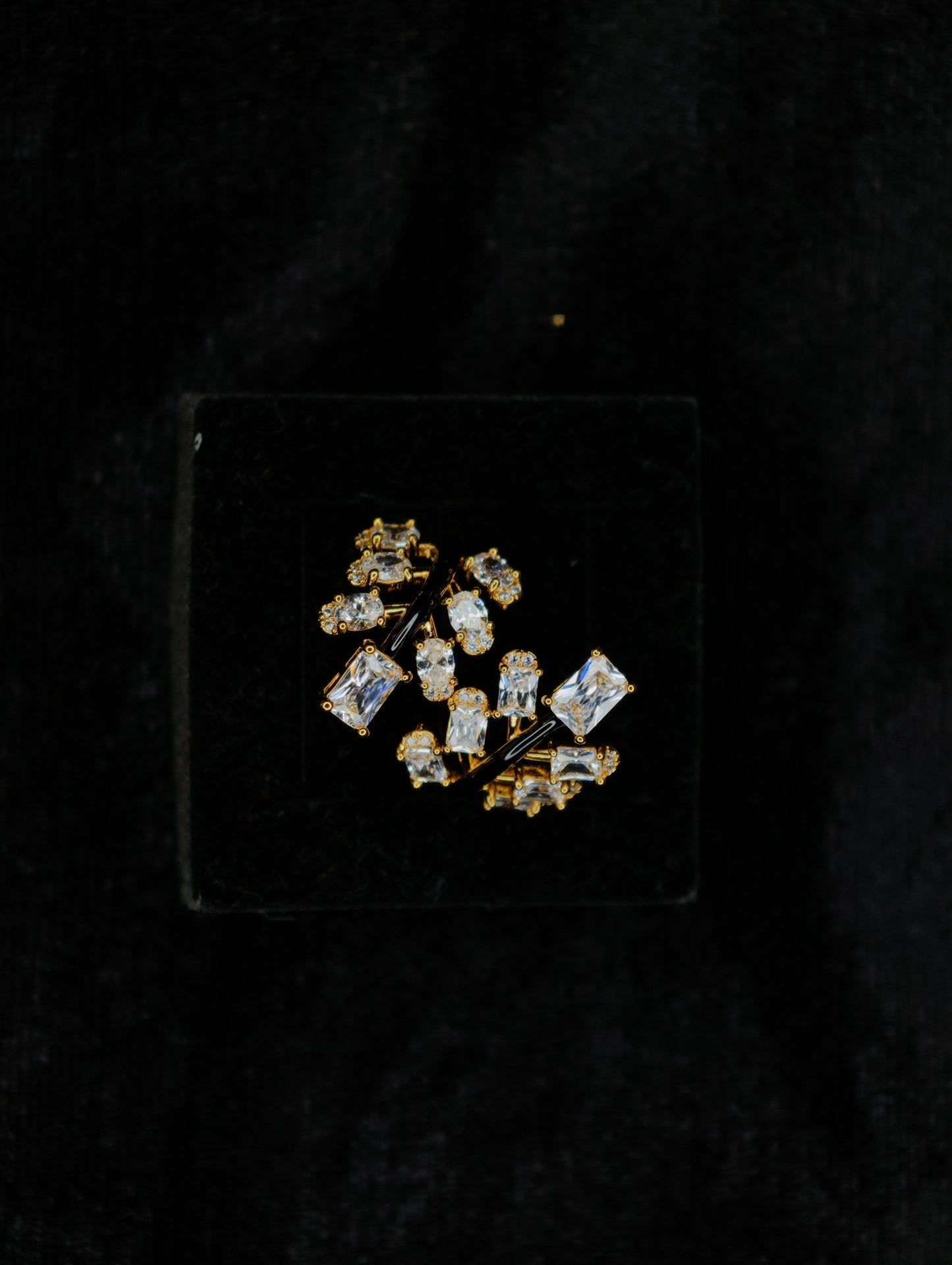 Rings 76