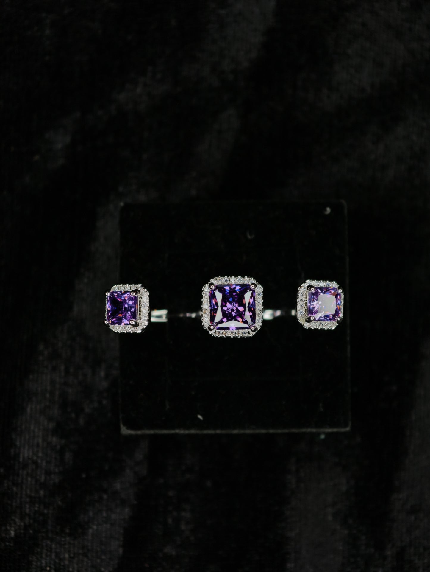 Rings 105