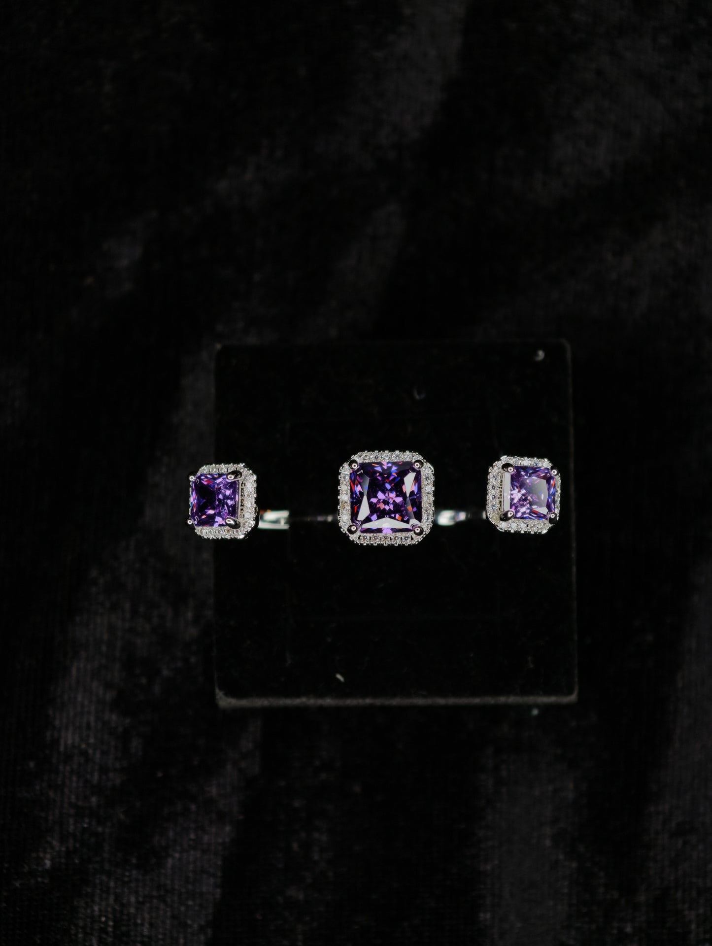 Rings 105