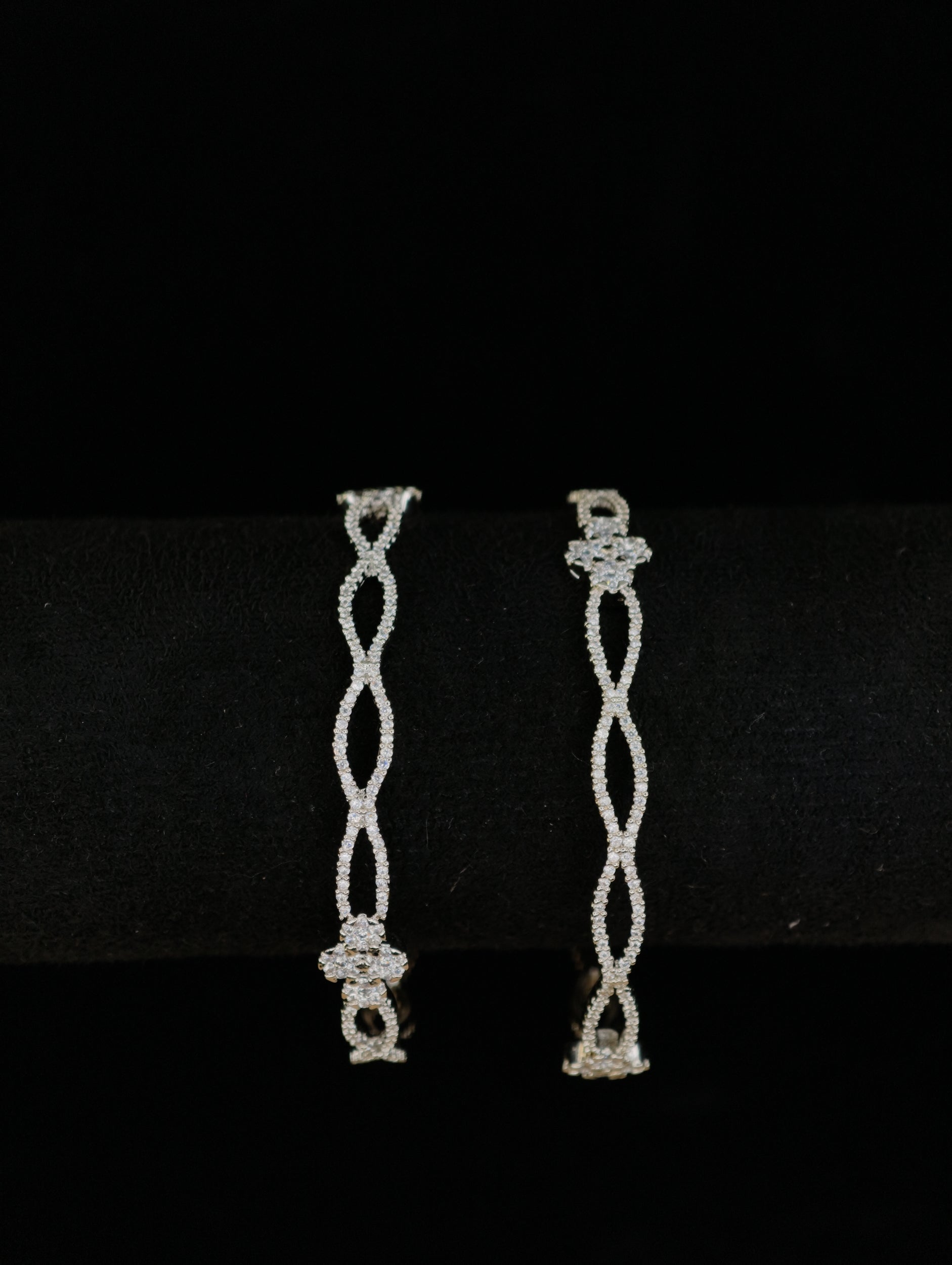 Zircon Bangle 01
