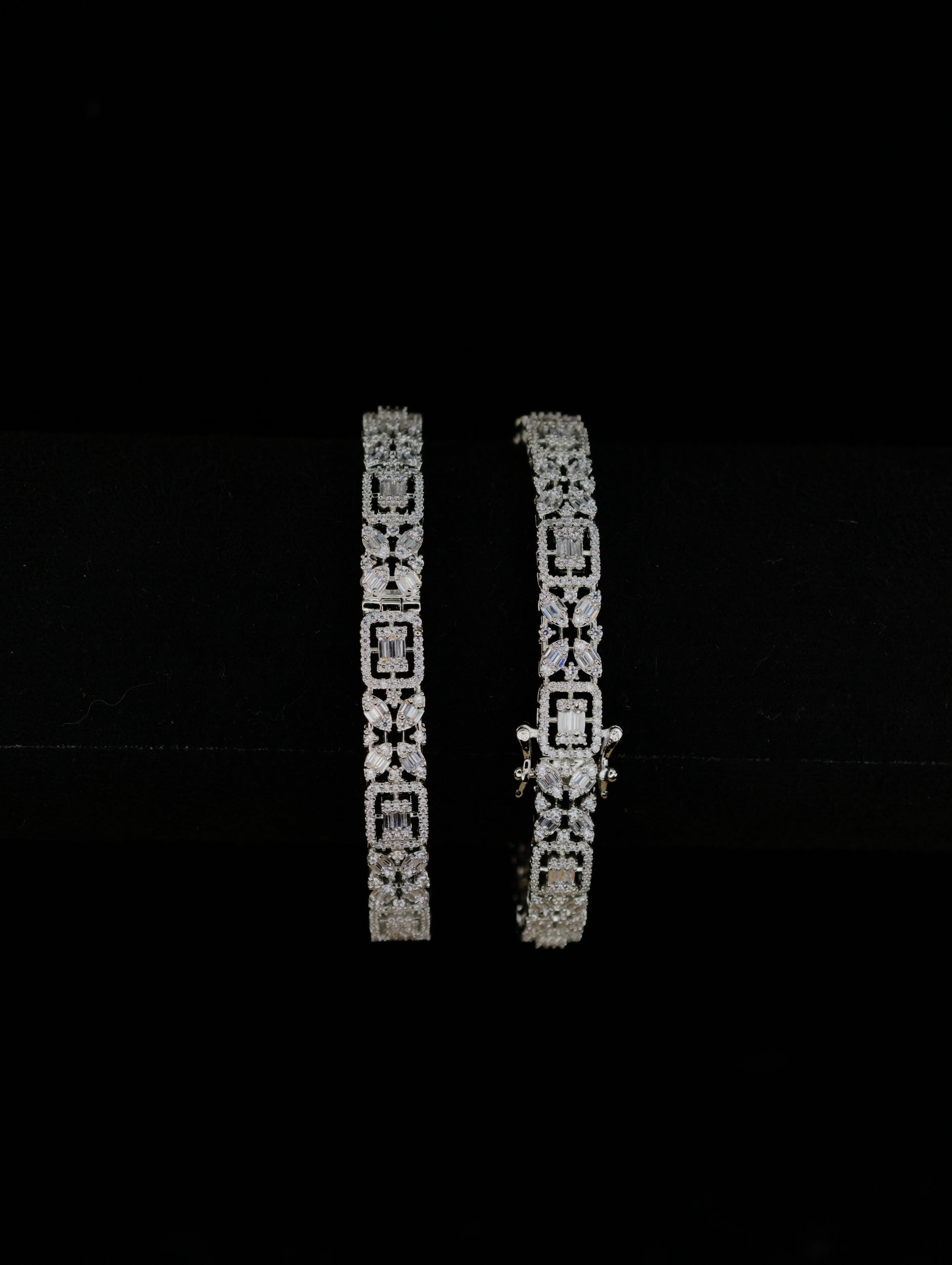 Zircon Bangle 03