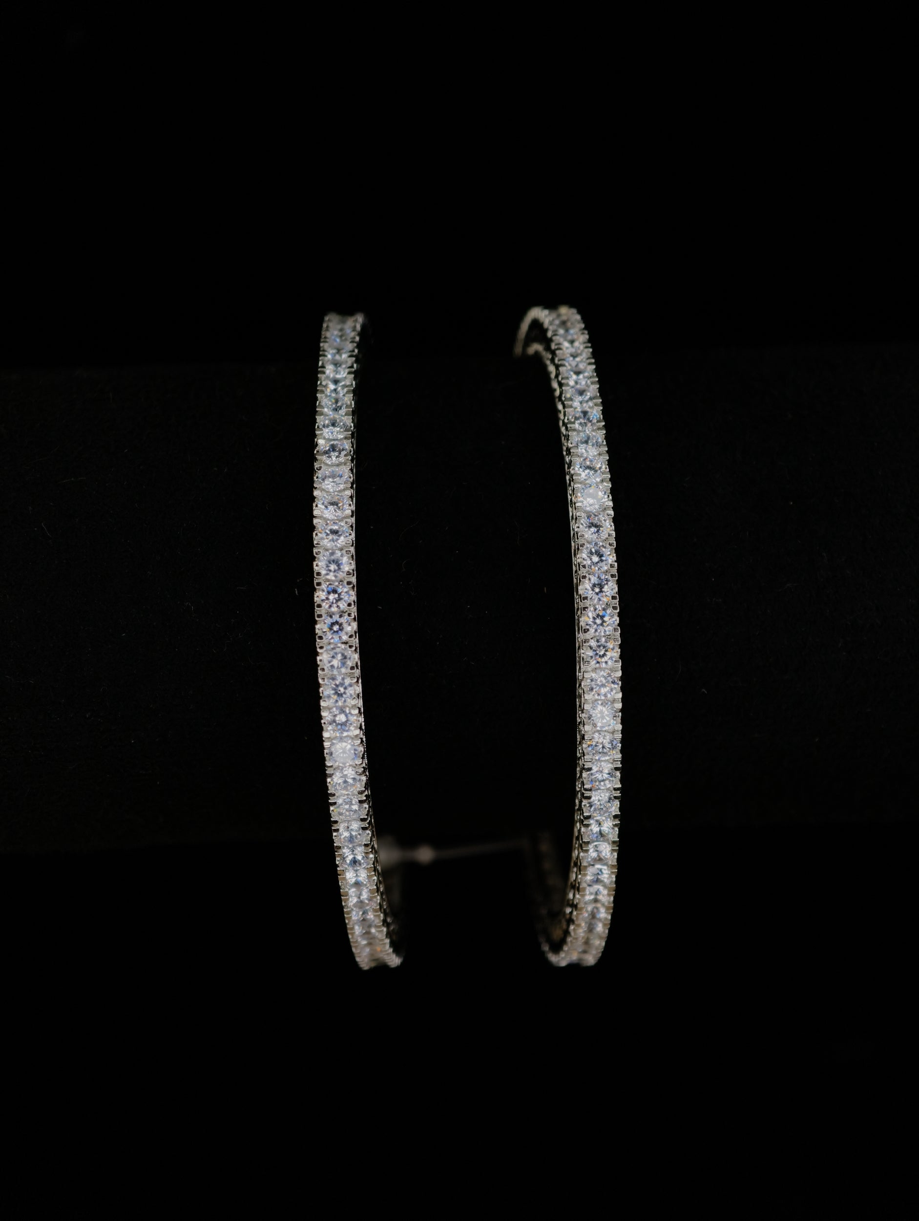 Zircon Bangle 04