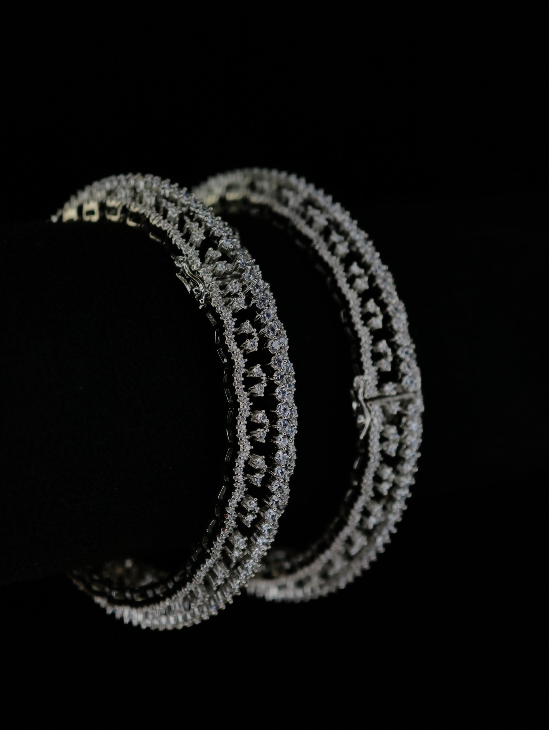 Zircon Bangle 17