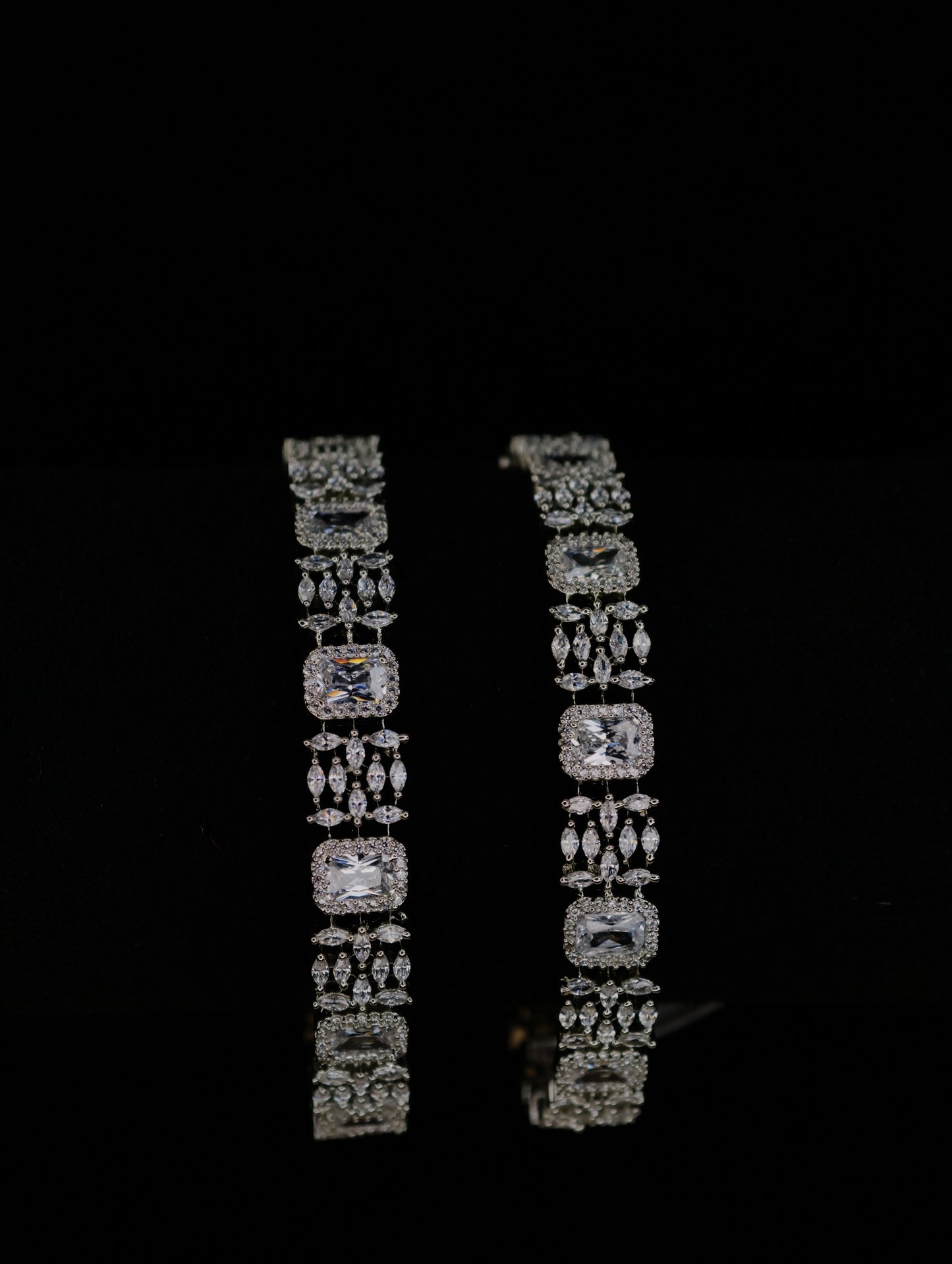 Zircon Bangle 20