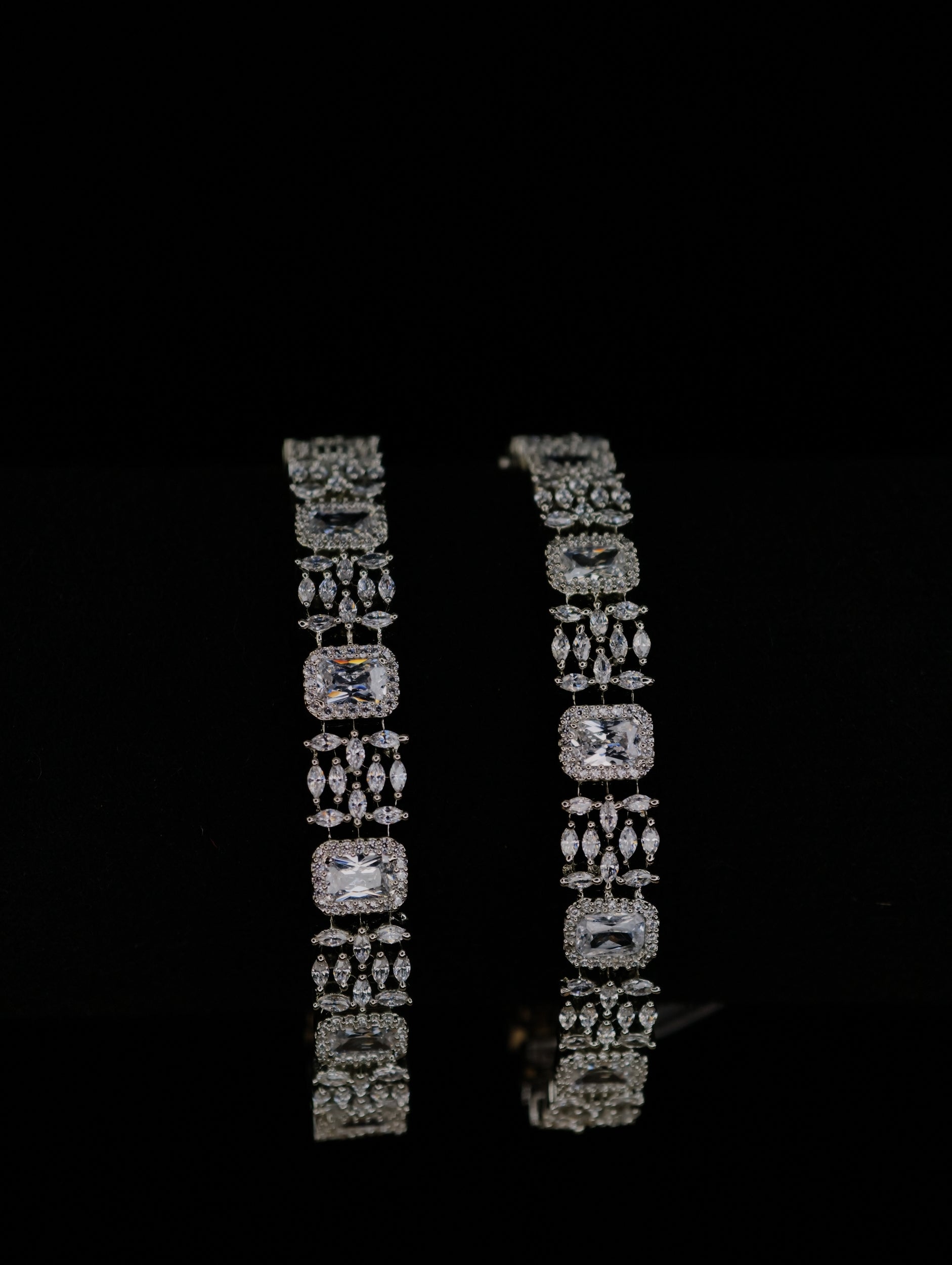 Zircon Bangle 20