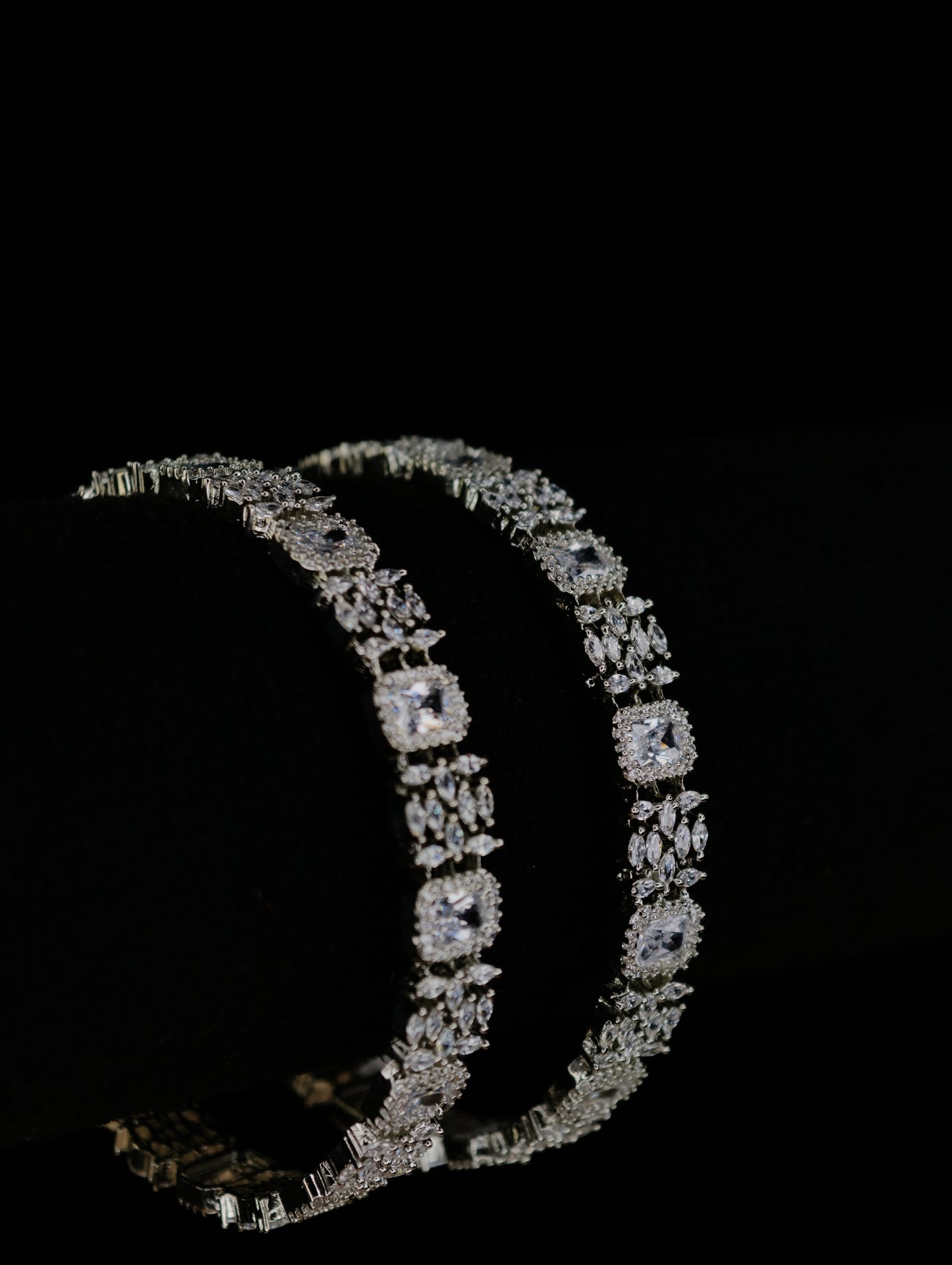 Zircon Bangle 20
