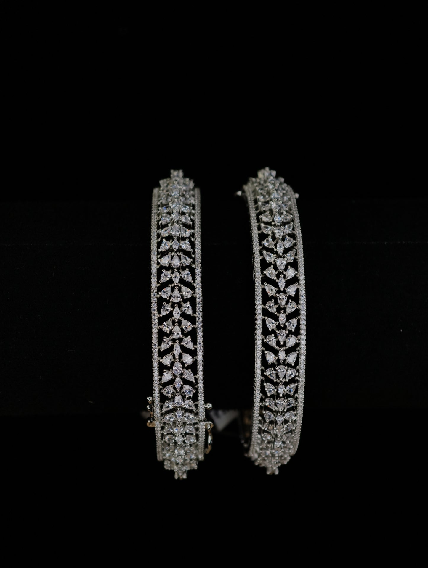 Zircon Bangle 21