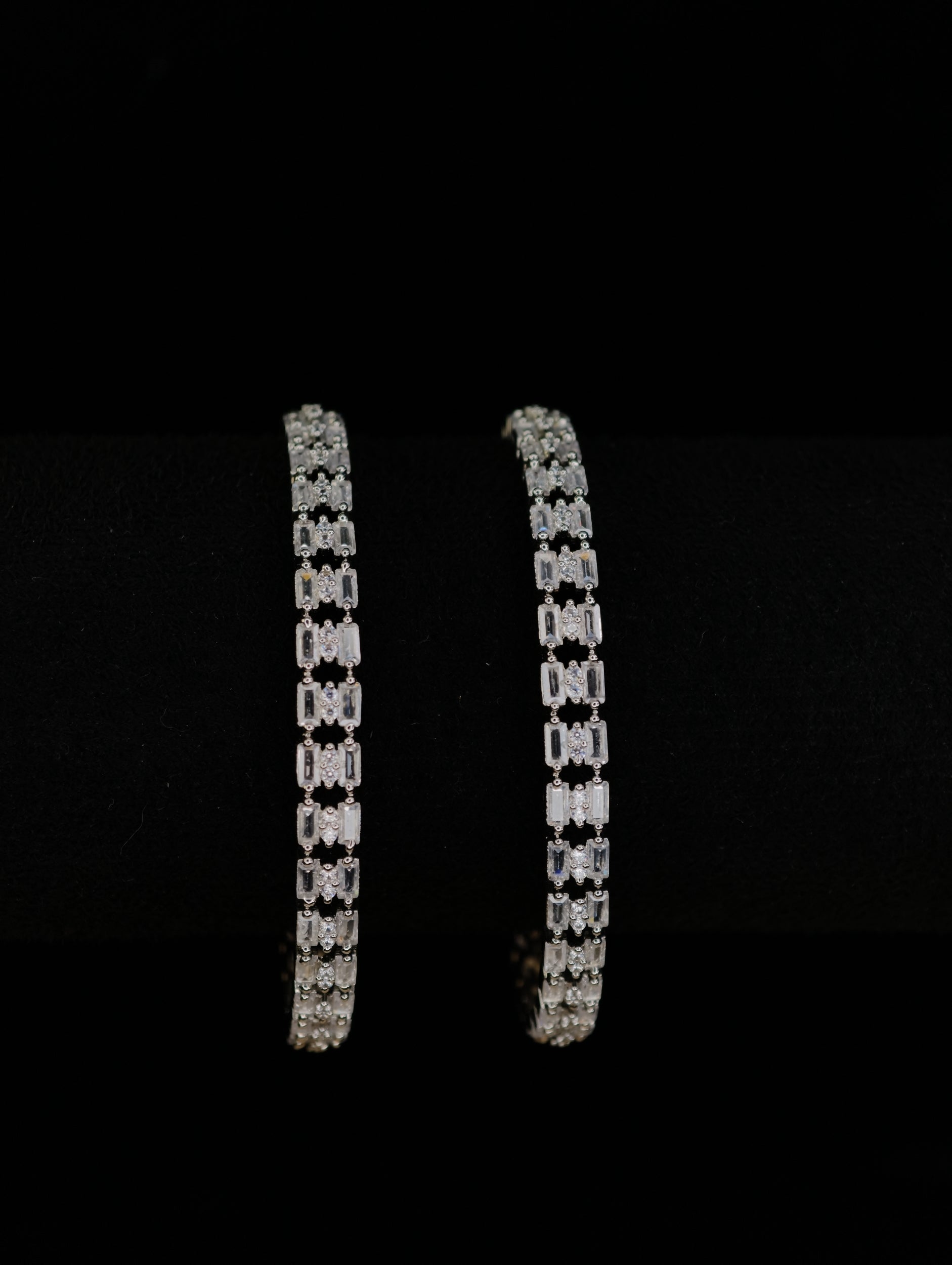 Zircon Bangle 25