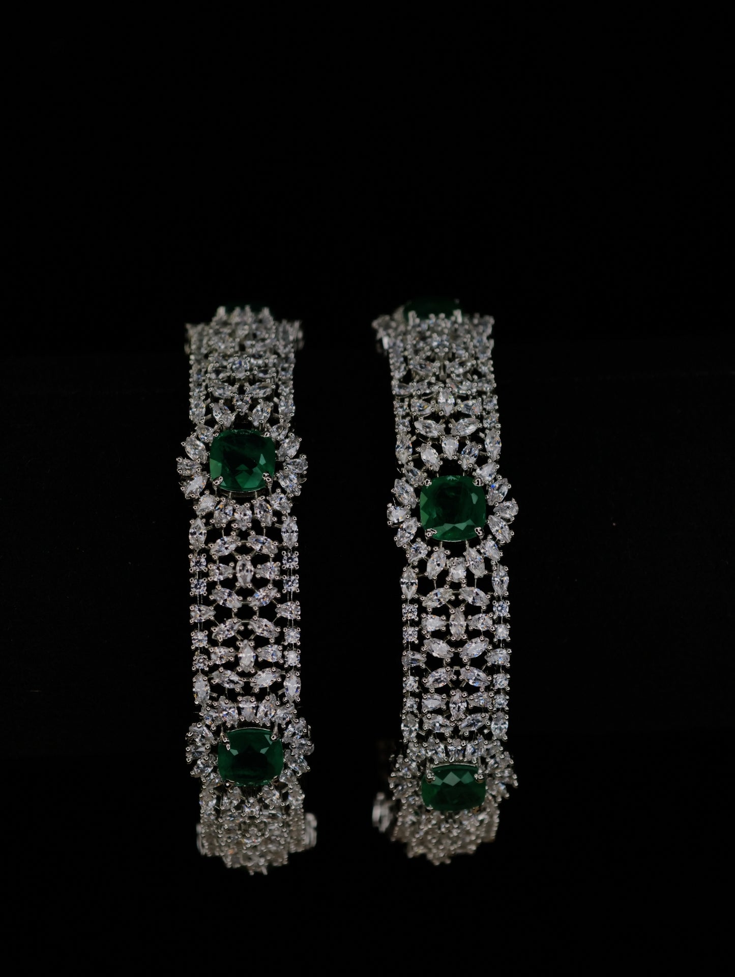 Zircon Bangle 26