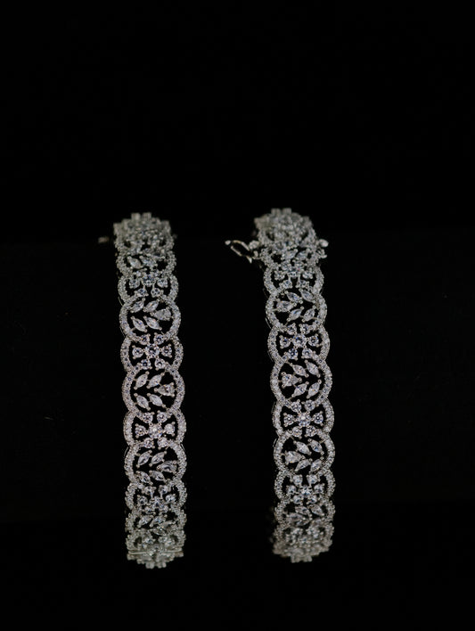 Zircon Bangle 30